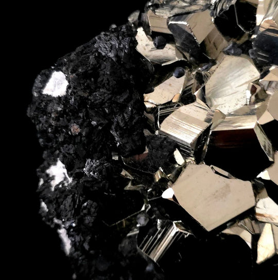 Raw Pyrite Sphalerite Mineral Specimen, Natural Rare Gold Pyrite Crystal, 3 Lb Dodecahedron Pyritohedral Pyrite - Earth Perfection